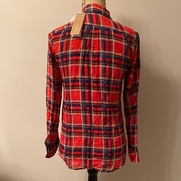 NWT Women’s Button Up Shirt, Small - Picture 3 of 4